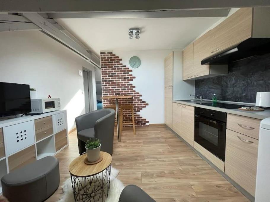 Edouard 2. Logement Complet. Charleville-Mézières Exterior foto